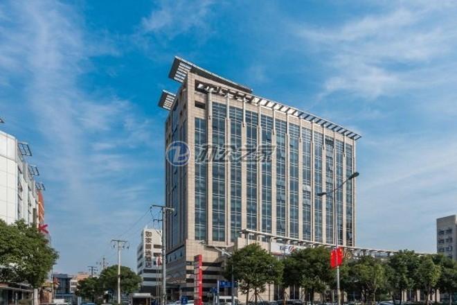 22"2022年第一季度，上海写字楼市场供需放缓"