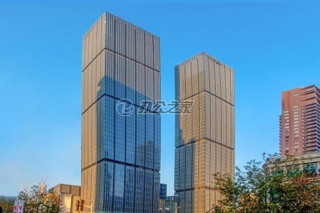 22"香港甲级写字楼租金在第一季度下降了0.9%，店铺租金跌至谷底"